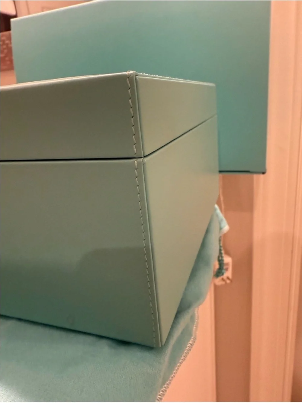 🩵 Authentic Tiffany & Co Leather Jewelry Box 🩵
